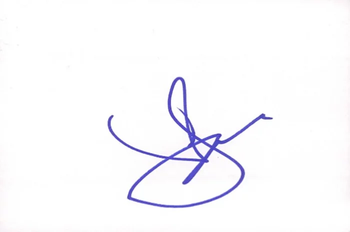 Jamie Chung autograph