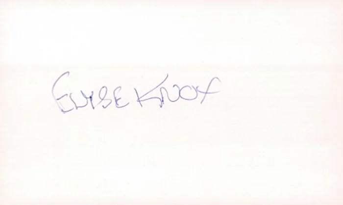 Elyse Knox autograph