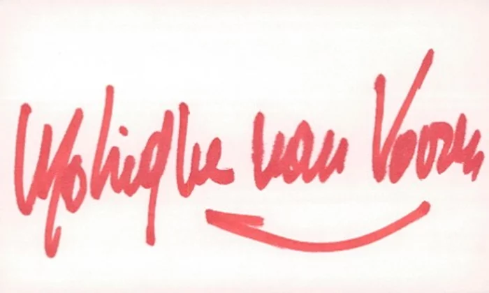 Monique Van Vooren autograph