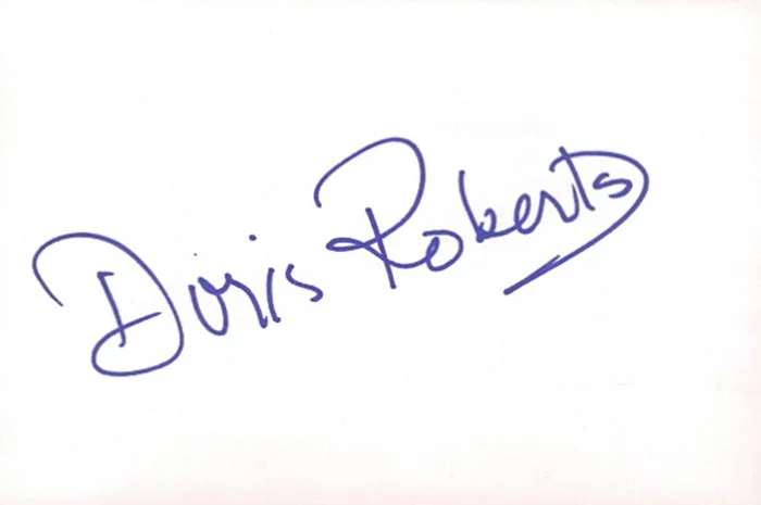 Doris Roberts autograph
