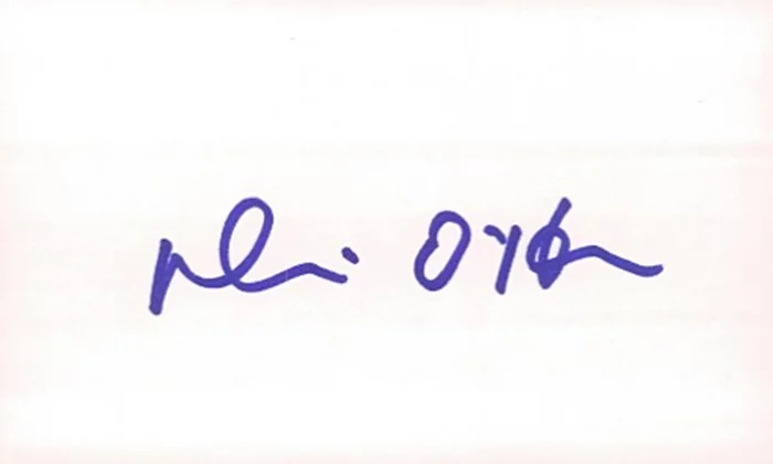 Denis O'Hare autograph