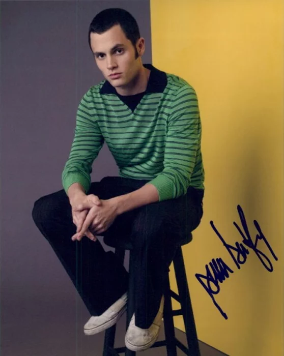 Penn Badgley autograph