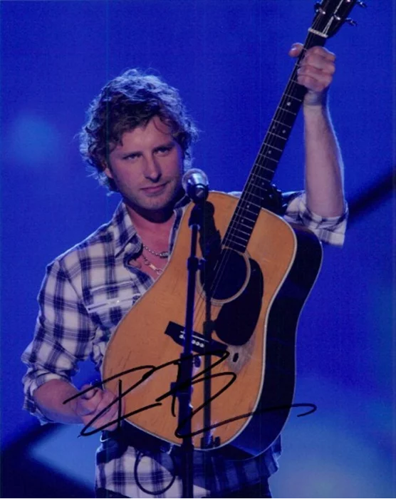Dierks Bentley autograph
