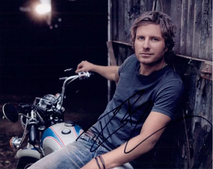 Dierks Bentley autograph