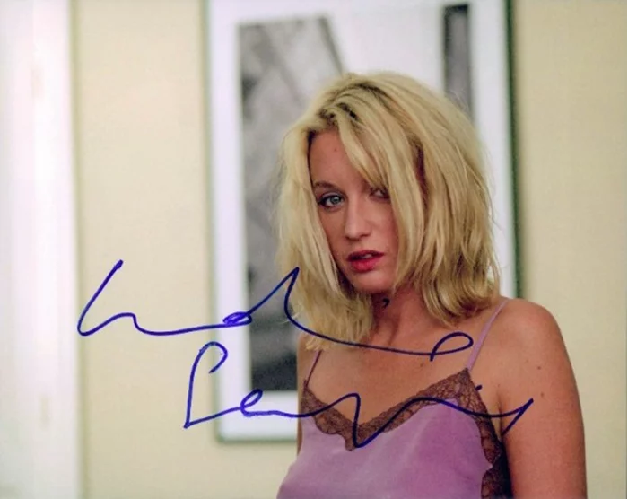 Ludivine Sagnier autograph