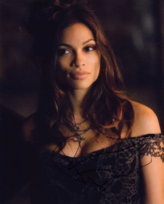 Rosario Dawson autograph