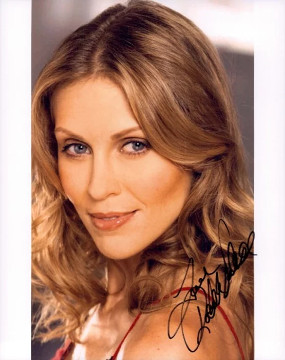 Rochelle Vallese autograph