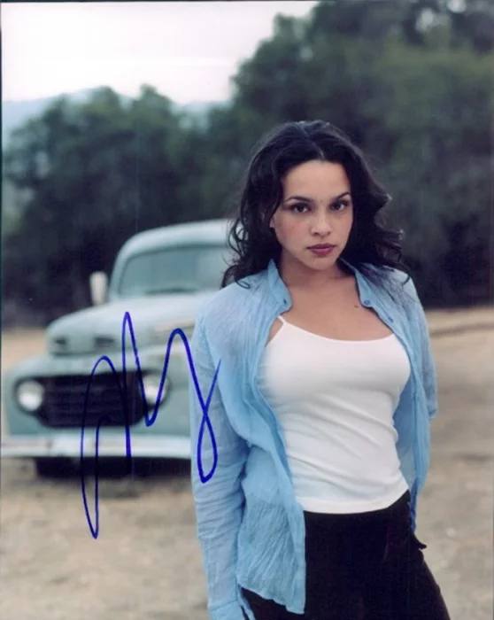 Norah Jones autograph