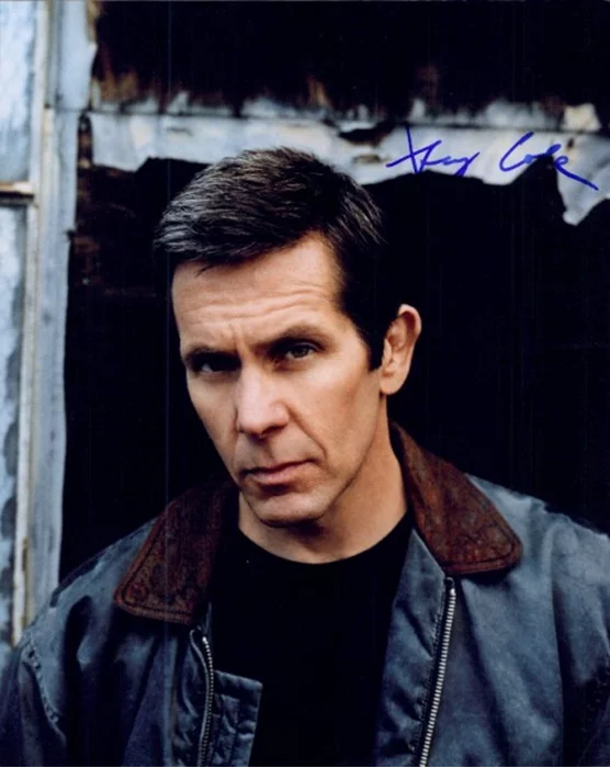 Gary Cole autograph
