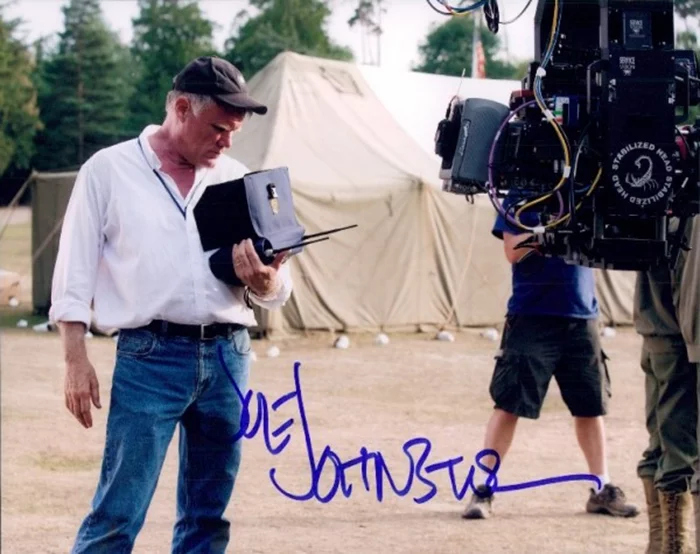 Joe  Johnston autograph