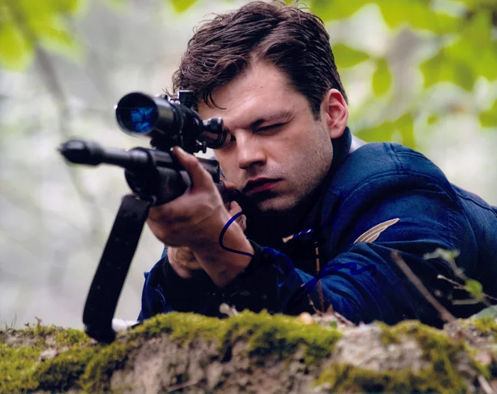 Sebastian Stan autograph