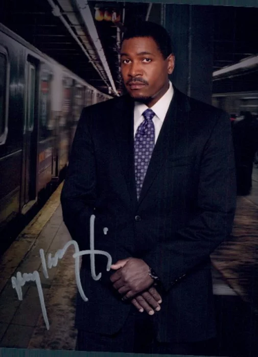 Mykelti Williamson autograph