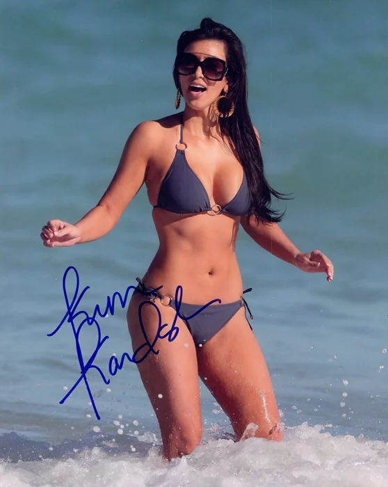 Kim Kardashian autograph