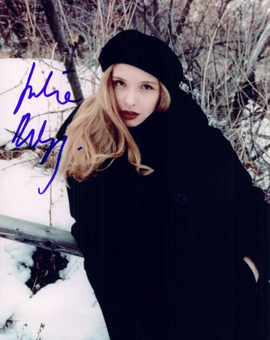Julie Delpy autograph