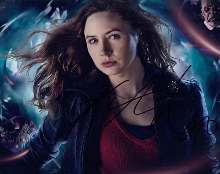 Karen Gillan autograph