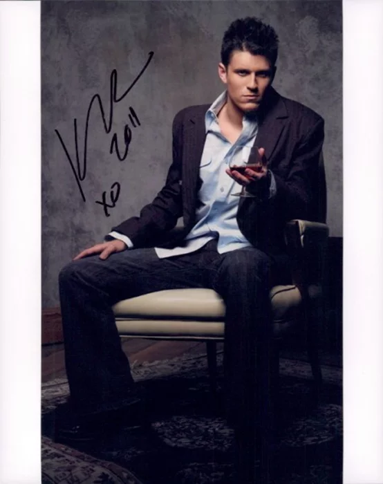 Kevin Pereira autograph