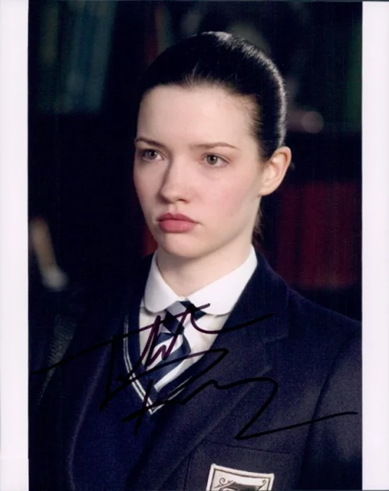 Talulah Riley autograph