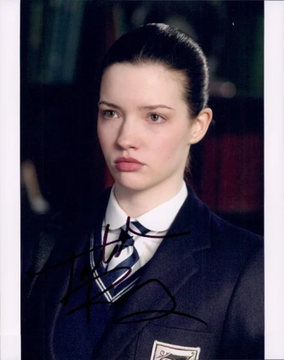 Talulah Riley autograph