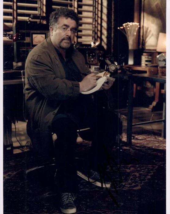 Saul Rubinek autograph