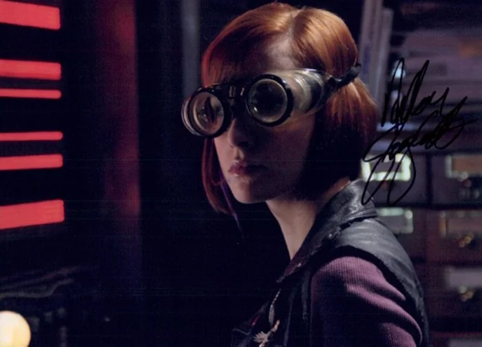 Allison Scagliotti autograph