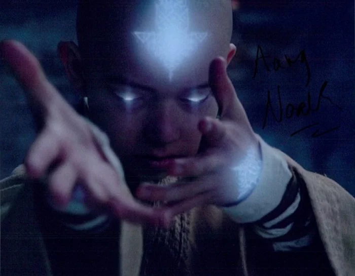 Noah Ringer autograph