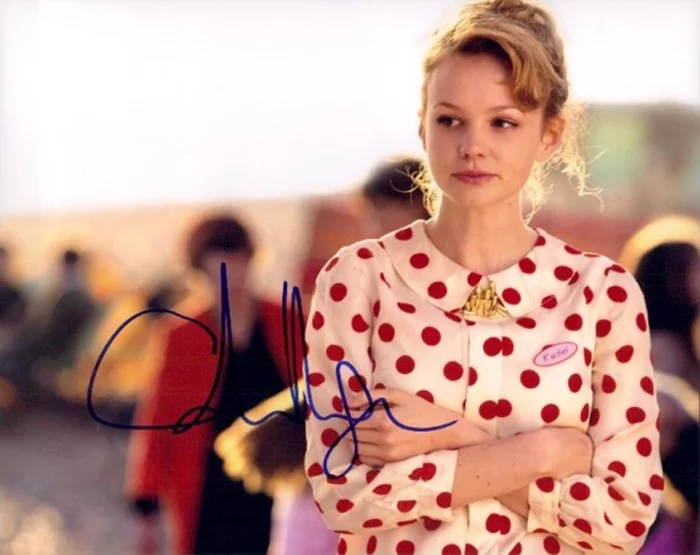 Carey Mulligan autograph