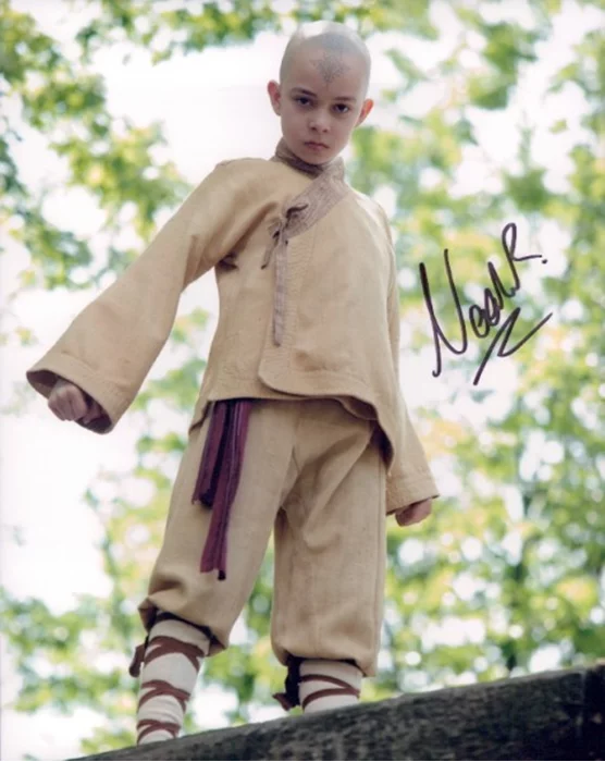 Noah Ringer autograph