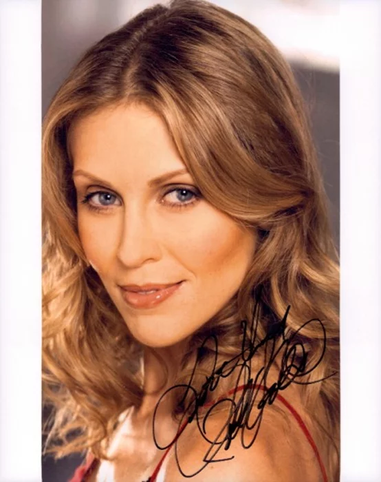 Rochelle Vallese autograph