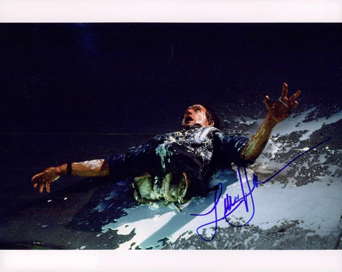 Lance Henriksen autograph