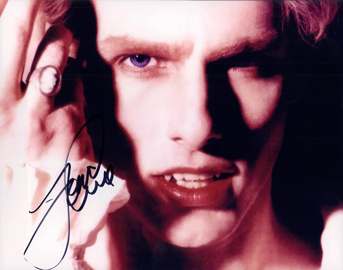 Tom Cruise autograph