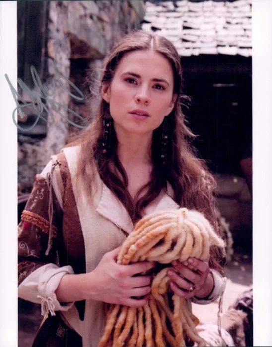 Hayley Atwell autograph