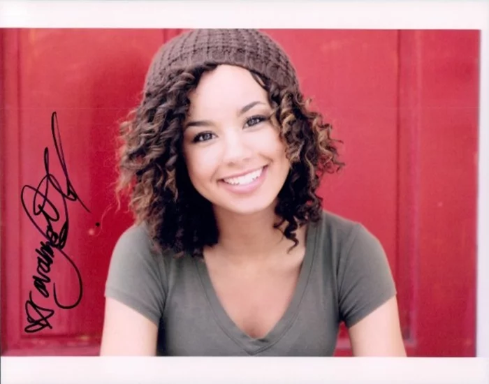 Savannah Jayde autograph
