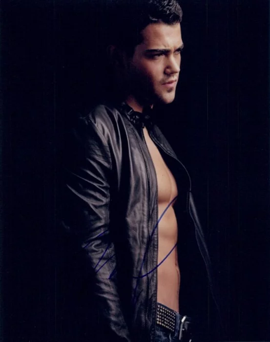 Jesse Metcalfe autograph