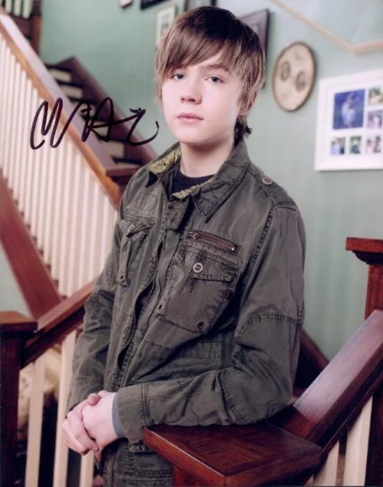 Miles Heizer autograph