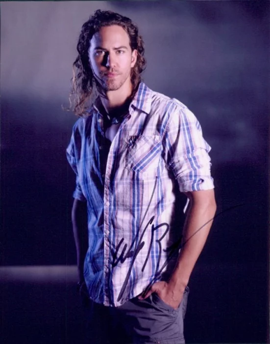 Wes Ramsey autograph