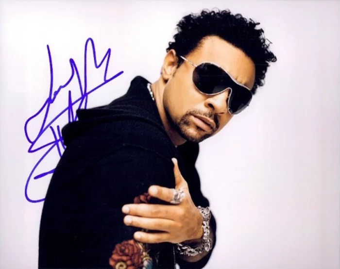 Shaggy autograph