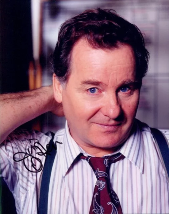 Peter Gerety autograph