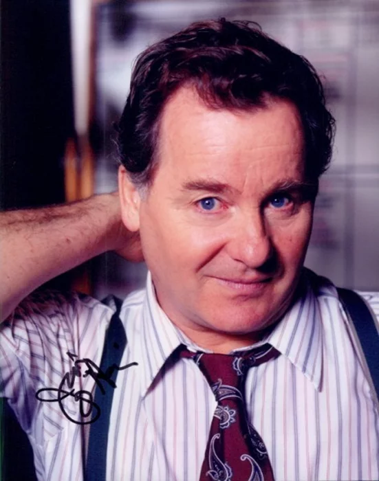 Peter Gerety autograph