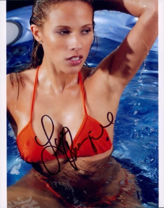 Bonnie-Jill Laflin autograph