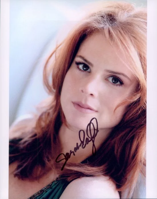 Sarah Rafferty autograph