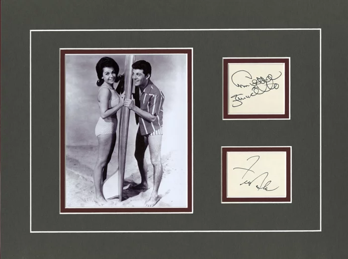 Frankie & Annette autograph