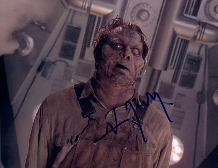 Vincent D'Onofrio autograph