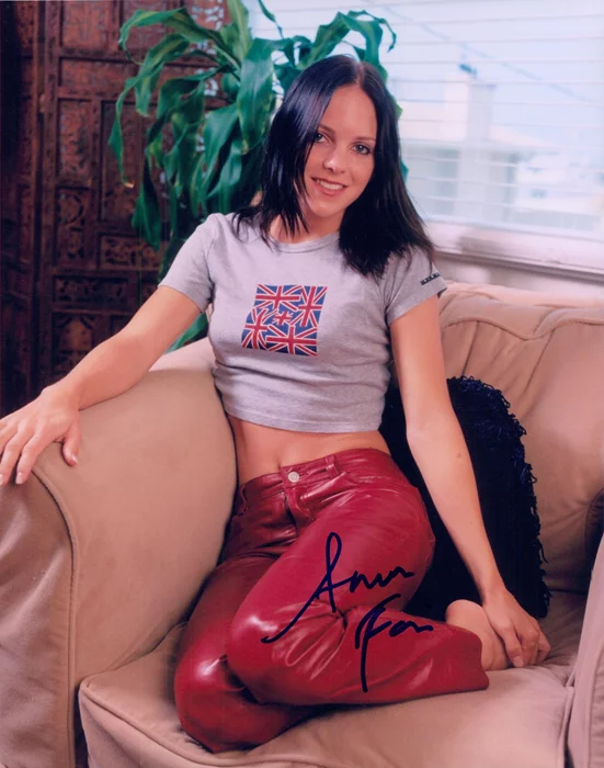 Anna Faris autograph