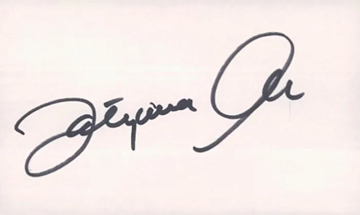 Tatyana Ali autograph