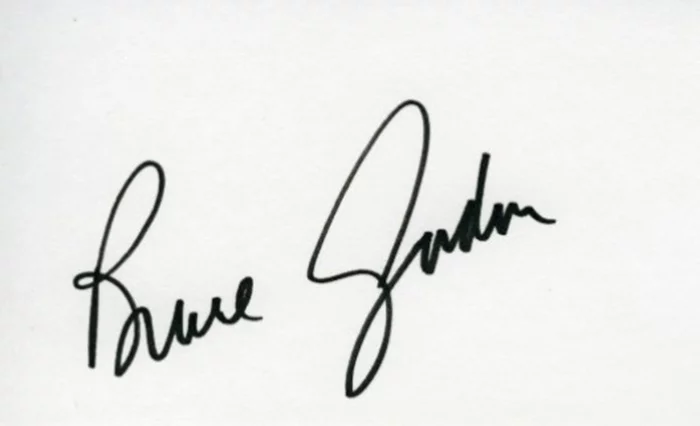 Bruce Gordon autograph