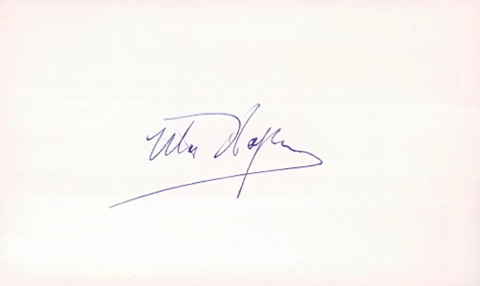 Uta Hagen autograph