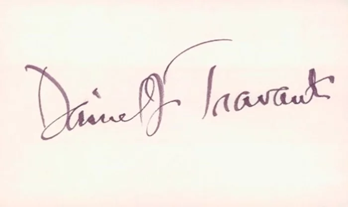 Daniel J. Travanti autograph