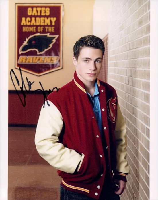 Colton Haynes autograph