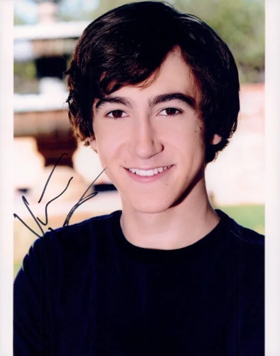 Vincent Martella autograph