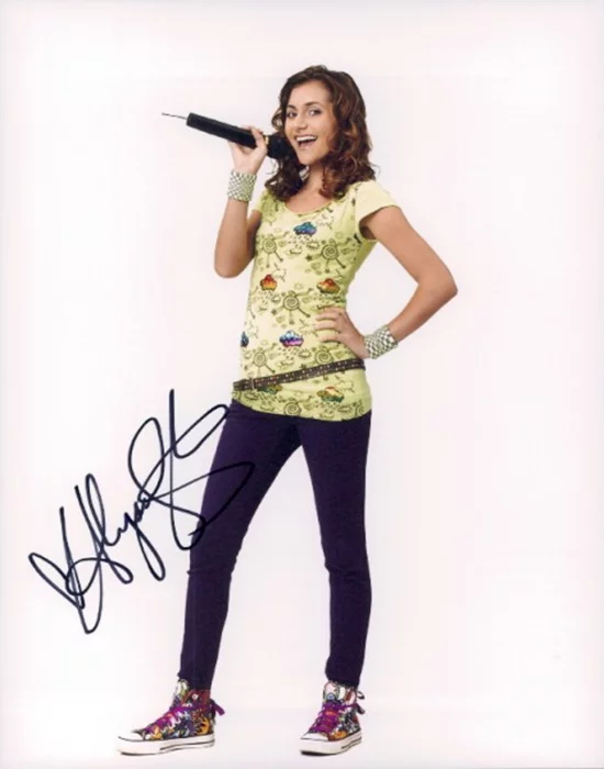 Alyson Stoner autograph
